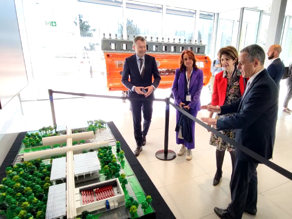 Visite du Conseiller fédéral suisse Ignazio Cassis, accompagné de la Directrice générale du CERN, Fabiola GIanotti