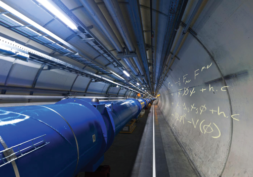carte postale du LHC avec la formule 